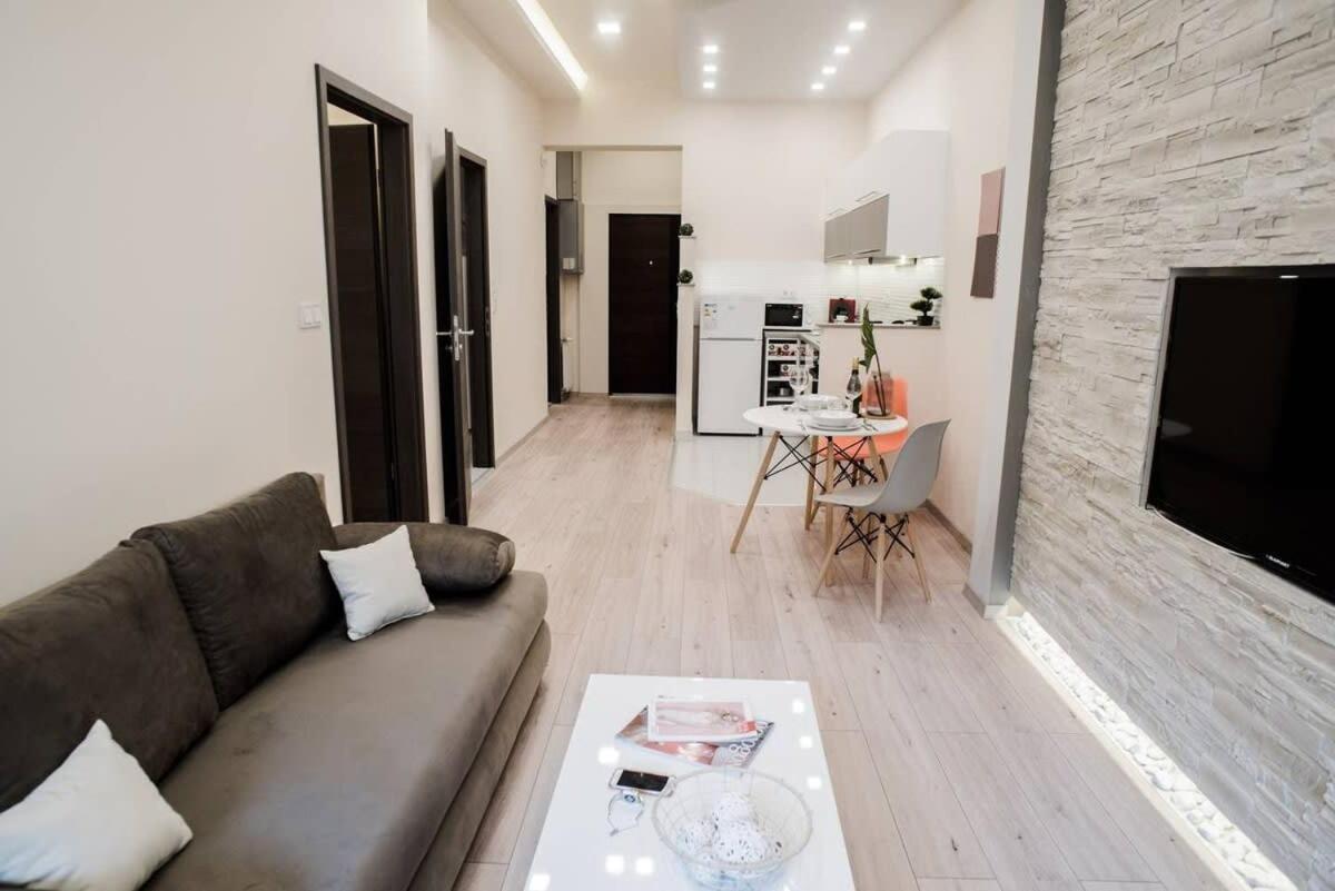 New Luxury Apartment In The Center With A/C 布达佩斯 外观 照片