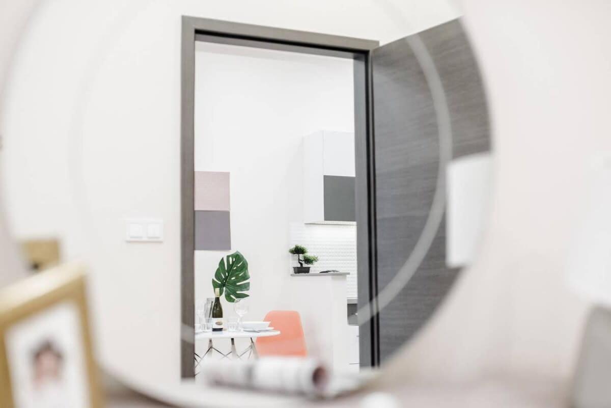 New Luxury Apartment In The Center With A/C 布达佩斯 外观 照片